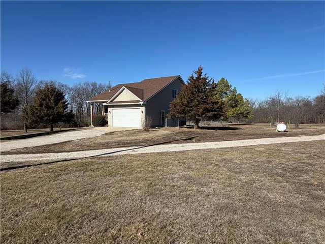 $325,000 | 350 Southeast Rattle Snake Hill, Butler, MO 64730