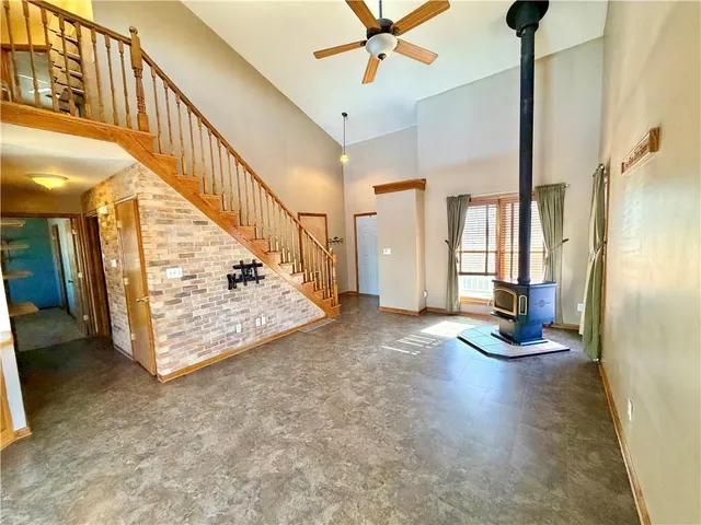 $325,000 | 350 Southeast Rattle Snake Hill, Butler, MO 64730