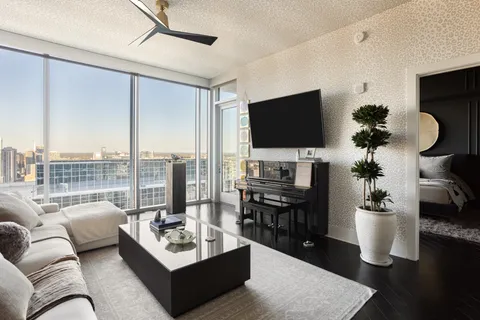 $1,000,000 | 1616 West End Avenue, Unit 3105, Nashville, TN 37203