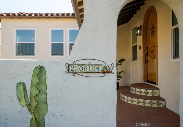 a view of a entryway door of the house