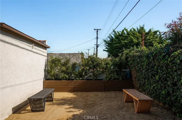 $969,999 | 2014 West 84th Street, Los Angeles, CA 90047