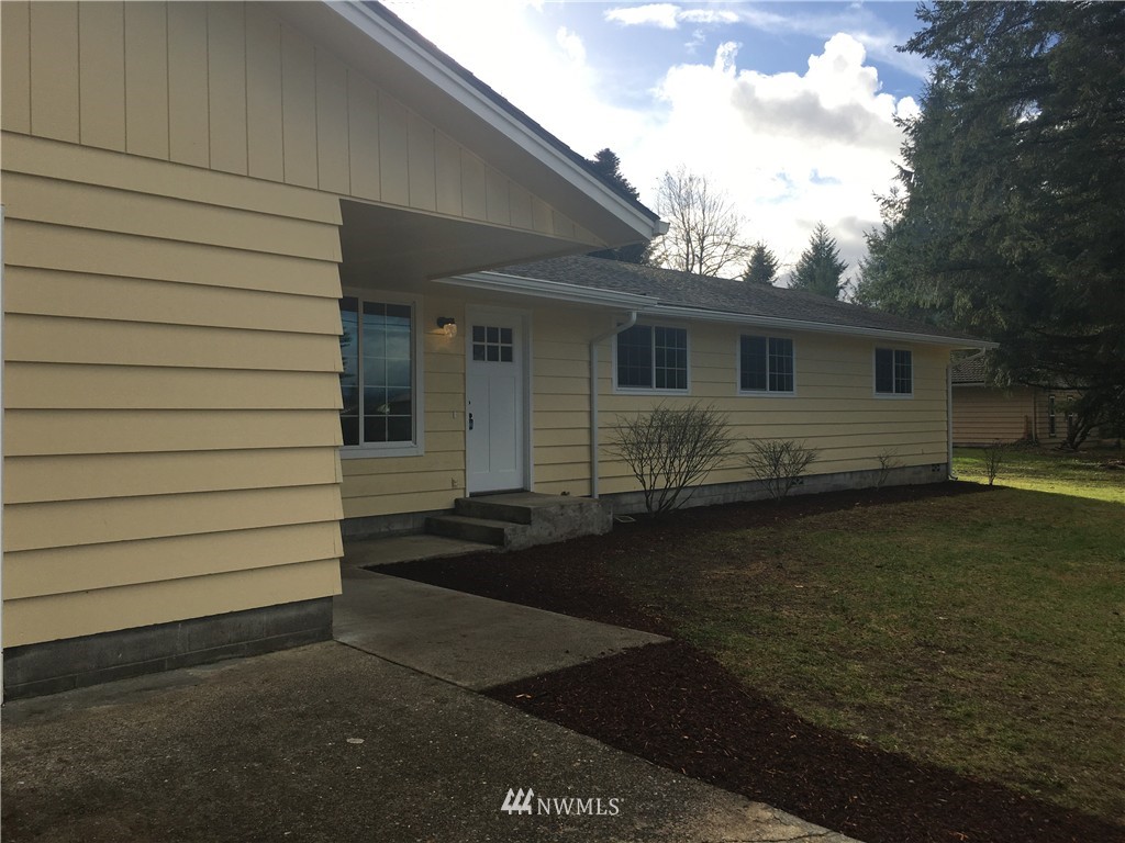 7539 195th Avenue Southwest Rochester, WA 98579 - Photo 1 of 25