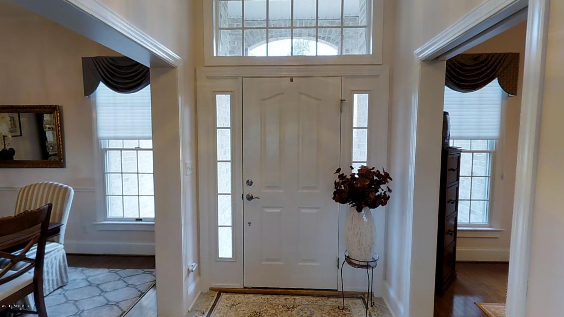870 Treasure Point Road Bath, NC 27808 - Photo 4 of 39 Foyer