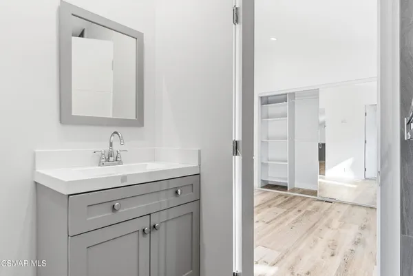 a view of an empty walk in closet