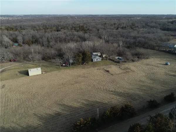 $1,499,999 | 30405 Oak Grove Road, Paola, KS 66071