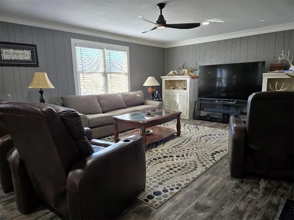 $1,499,999 | 30405 Oak Grove Road, Paola, KS 66071