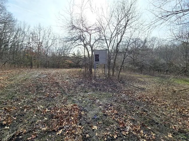 $1,640,000 | 30405 Oak Grove Road, Paola, KS 66071