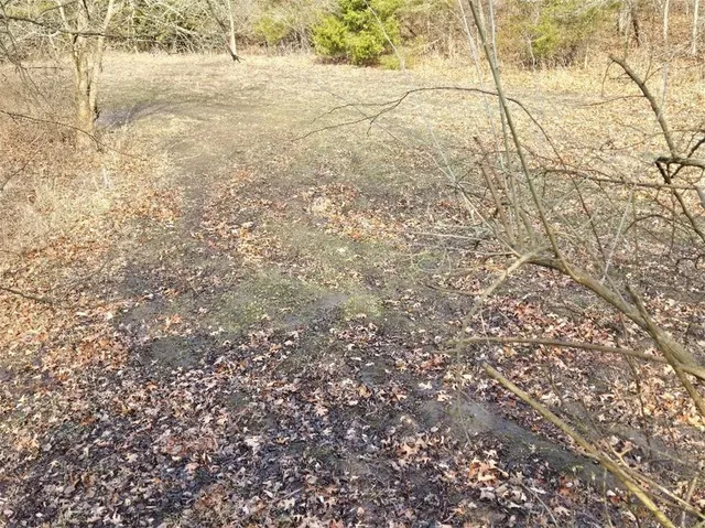 $1,640,000 | 30405 Oak Grove Road, Paola, KS 66071