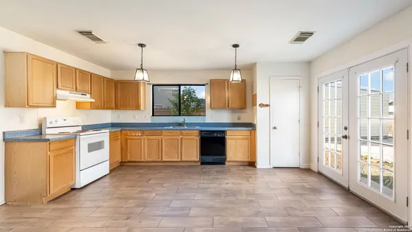 $259,999 | 8902 Sungate Bay, San Antonio, TX 78224