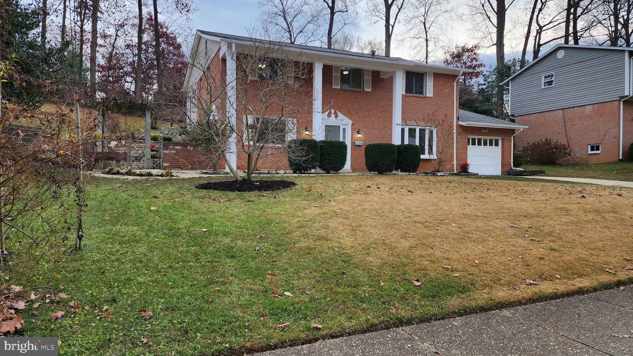 8438 Thames Street Springfield, VA 22151 - Photo 2 of 67 Left view