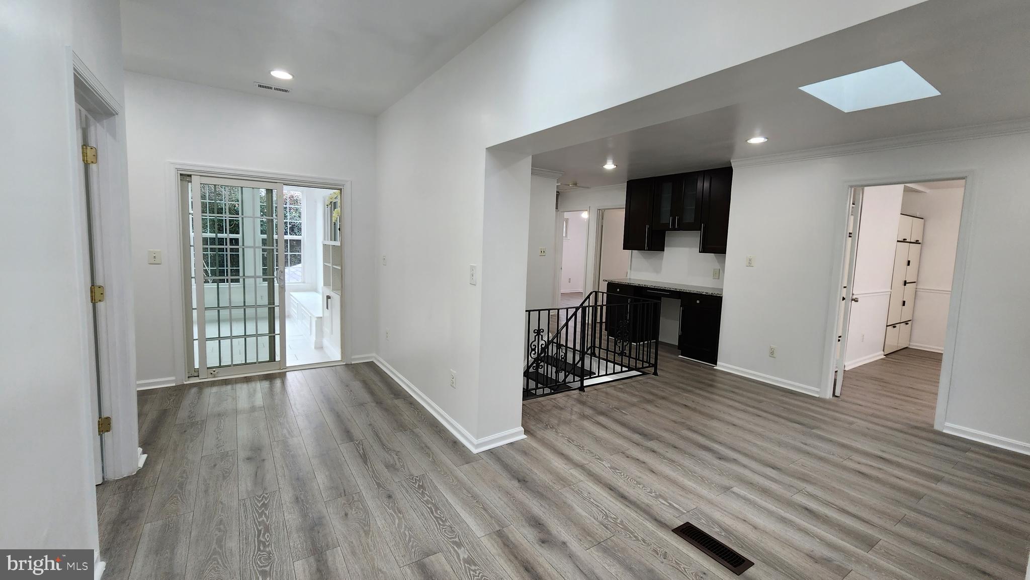 8438 Thames Street Springfield, VA 22151 - Photo 52 of 67 Rec room sunroom view