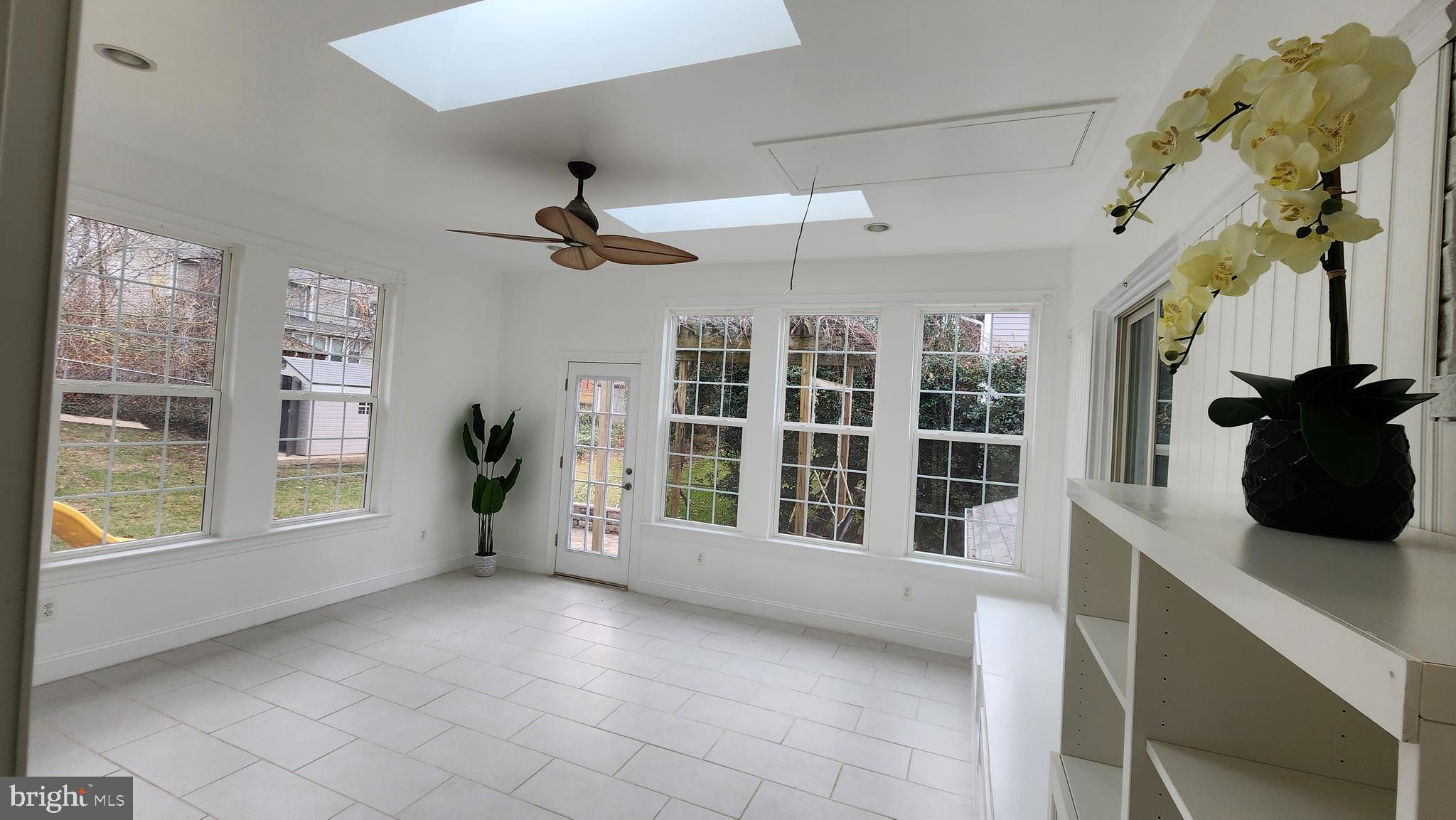 8438 Thames Street Springfield, VA 22151 - Photo 53 of 67 Sunroom - View 1