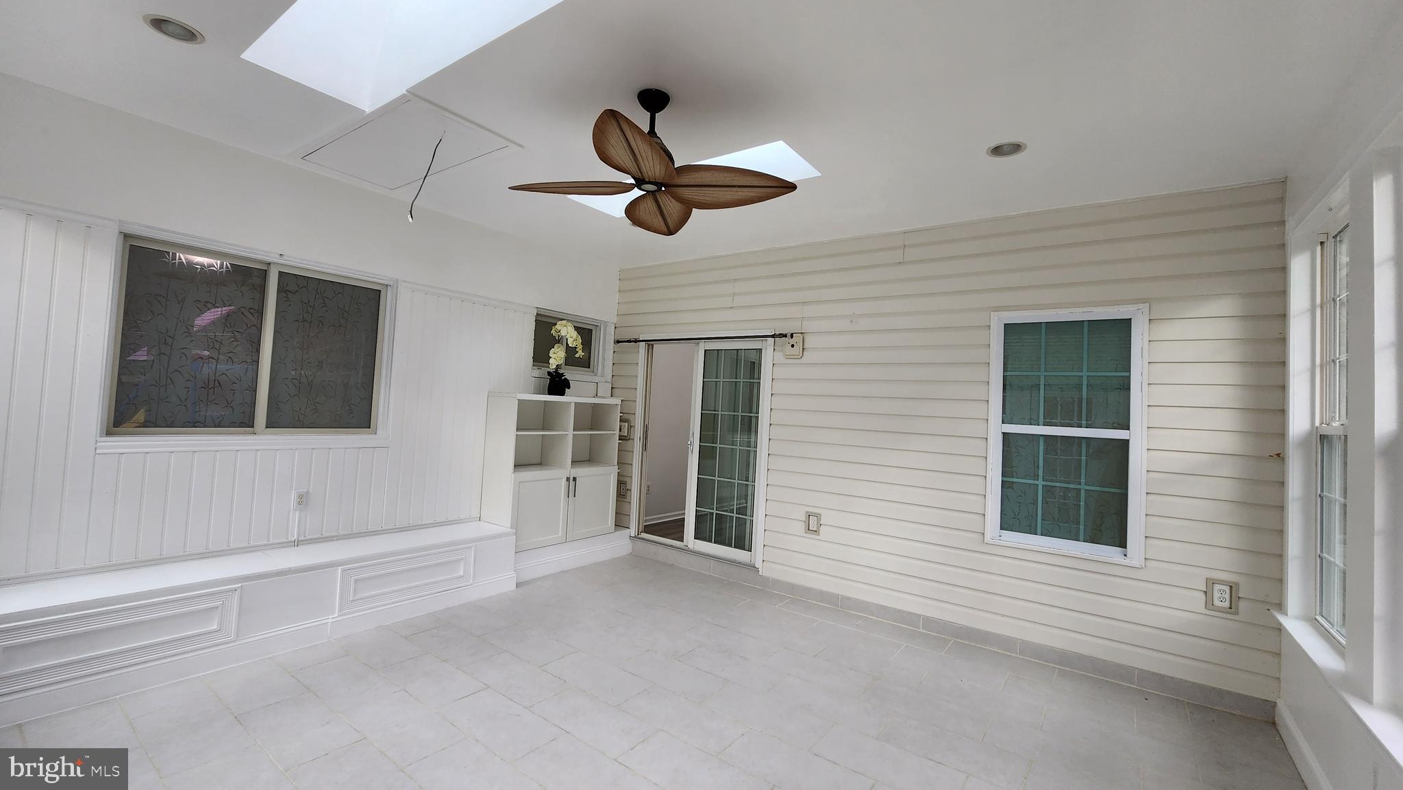 8438 Thames Street Springfield, VA 22151 - Photo 54 of 67 Sunroom - View 2