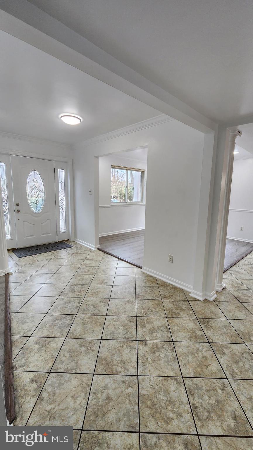 8438 Thames Street Springfield, VA 22151 - Photo 8 of 67 Foyer view 2