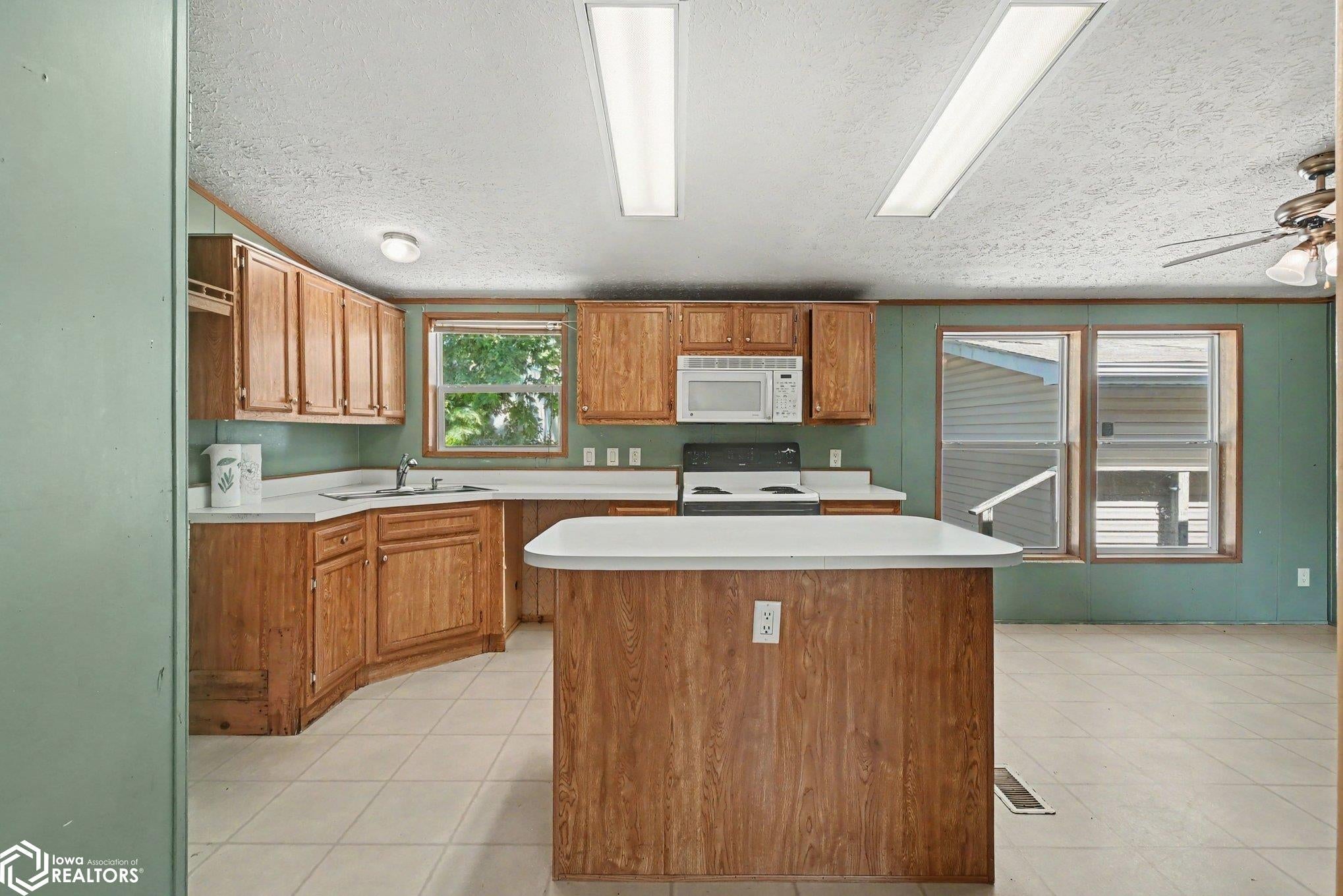 401 Walnut Street Walnut, IA 51577 - Photo 8 of 28 Gallery Image 8