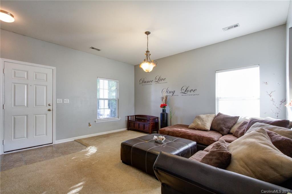 9104 Seamill Road Charlotte, NC 28278 - Photo 3 of 18