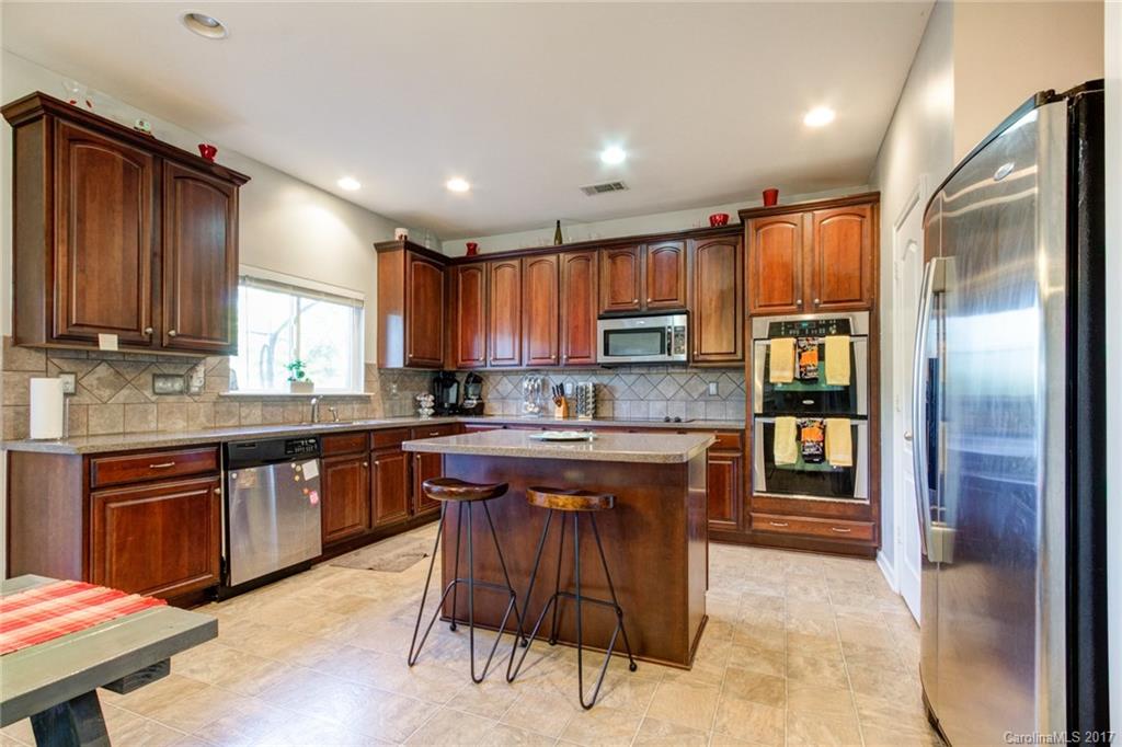 9104 Seamill Road Charlotte, NC 28278 - Photo 8 of 18