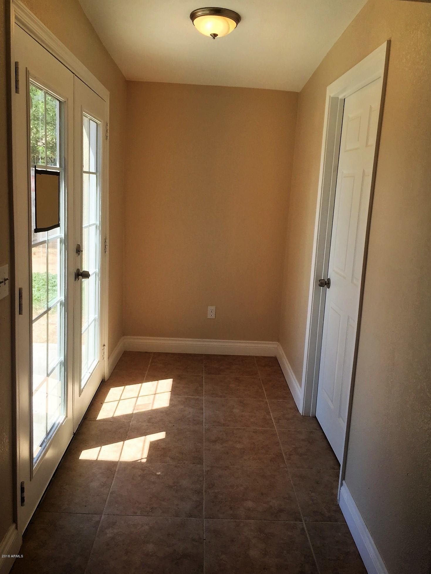 6002 West Cheery Lynn Road Phoenix, AZ 85033 - Photo 21 of 23 IMG_7699
