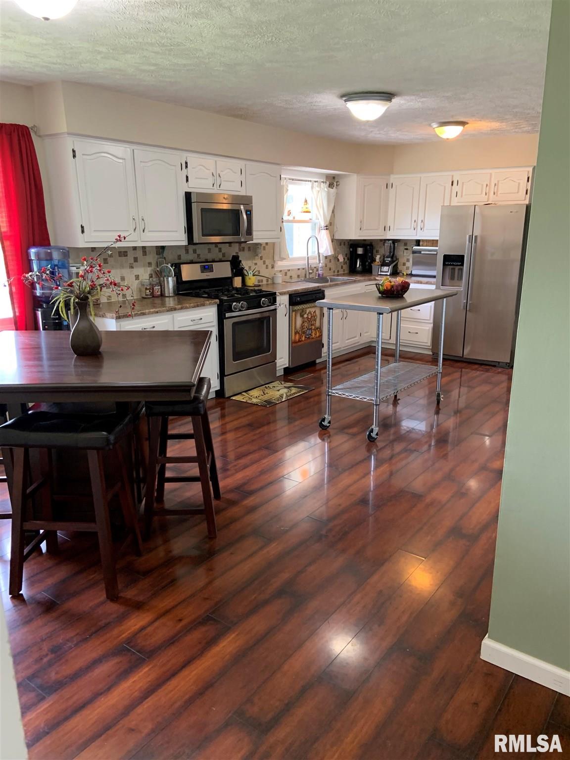 9 Sequoia Court Springfield, IL 62712 - Photo 3 of 12 Gallery Image 3