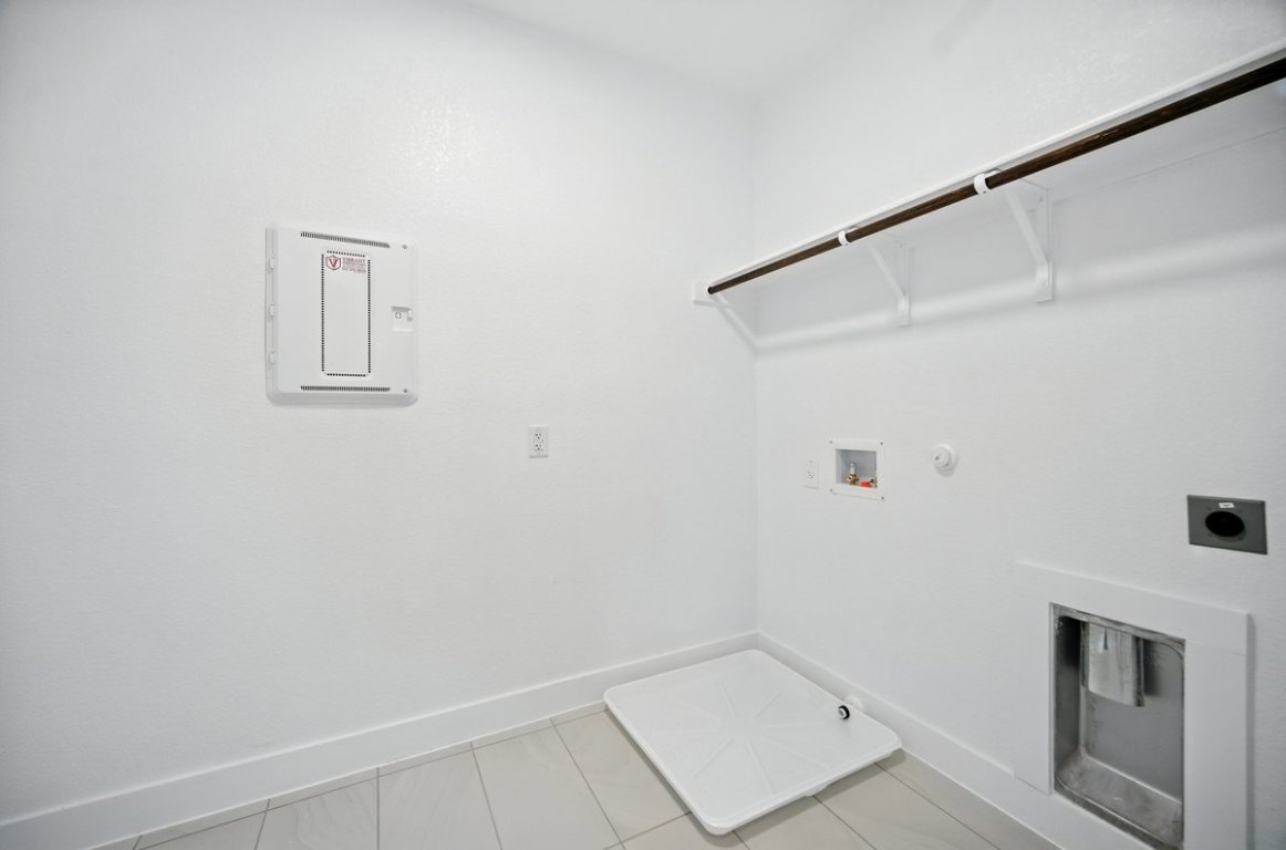 12109 Fennec Way Austin, TX 78758 - Photo 18 of 30