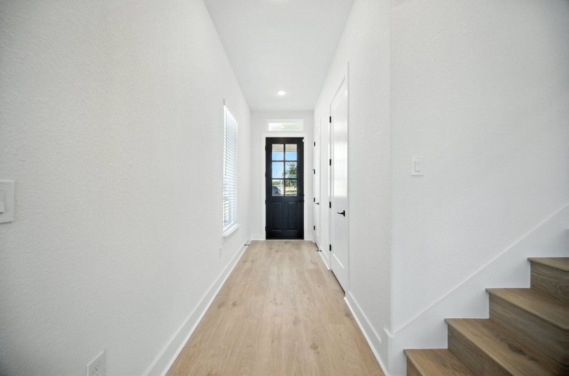 12109 Fennec Way Austin, TX 78758 - Photo 10 of 30