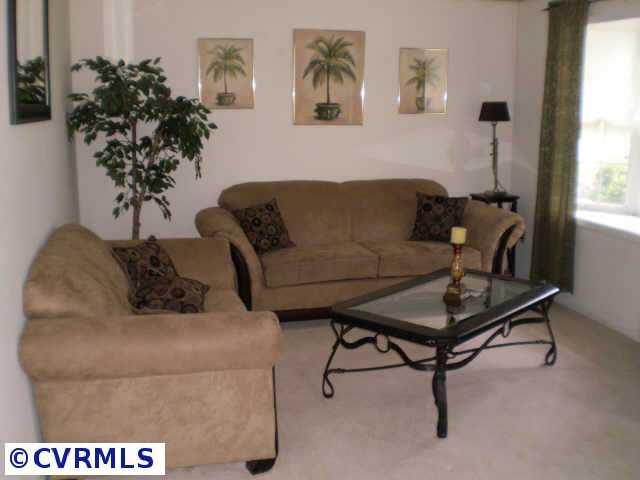 5937 Sawston Road Richmond, VA 23225 - Photo 2 of 10 Gallery Image 2
