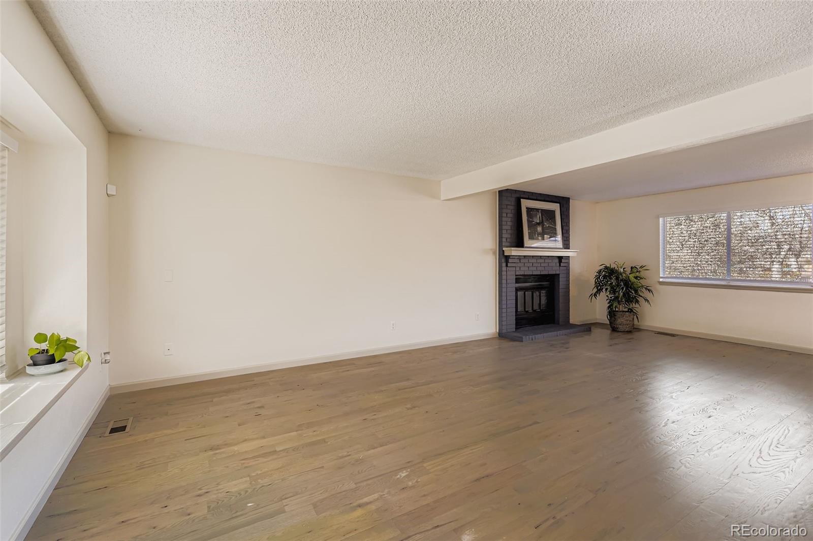331 Mountain Chickadee Road Highlands Ranch, CO 80126 - Photo 9 of 39 Gallery Image 9