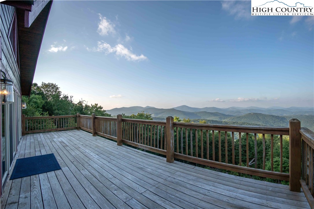 1407 Almost Heaven Road Boone, NC 28607 - Photo 13 of 32