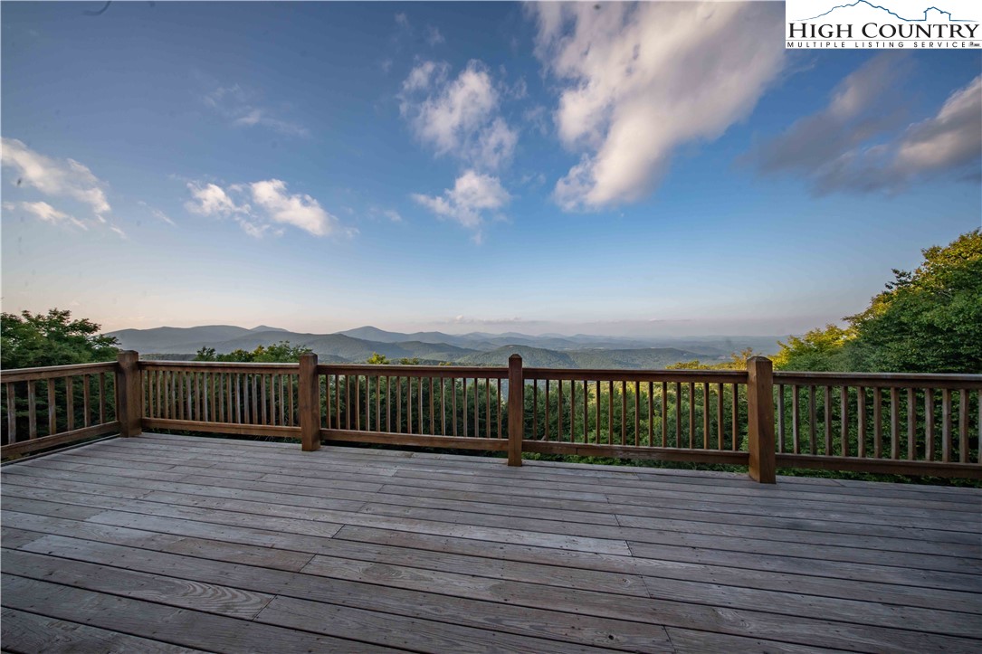 1407 Almost Heaven Road Boone, NC 28607 - Photo 17 of 32