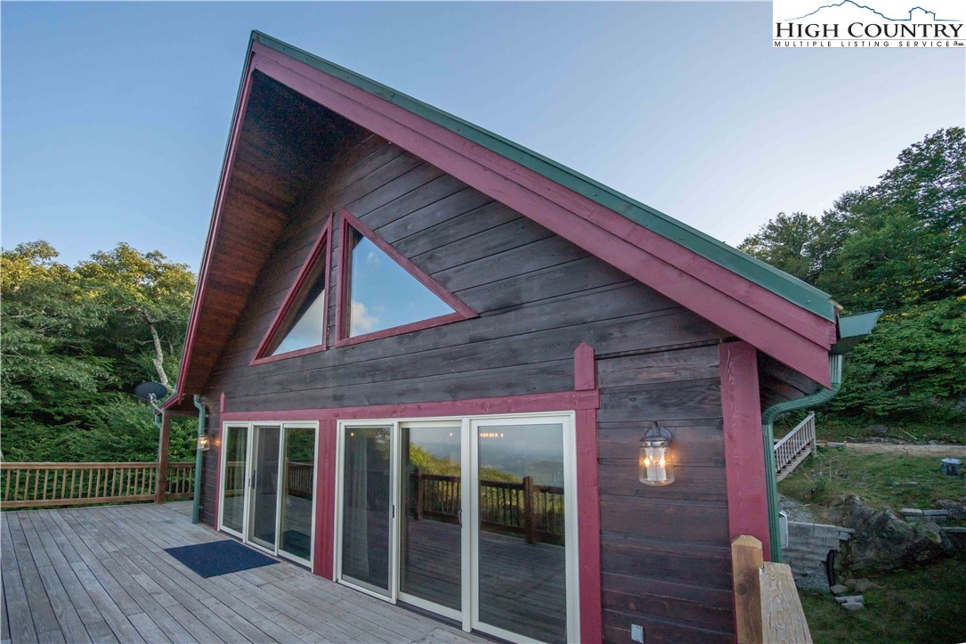 1407 Almost Heaven Road Boone, NC 28607 - Photo 18 of 32