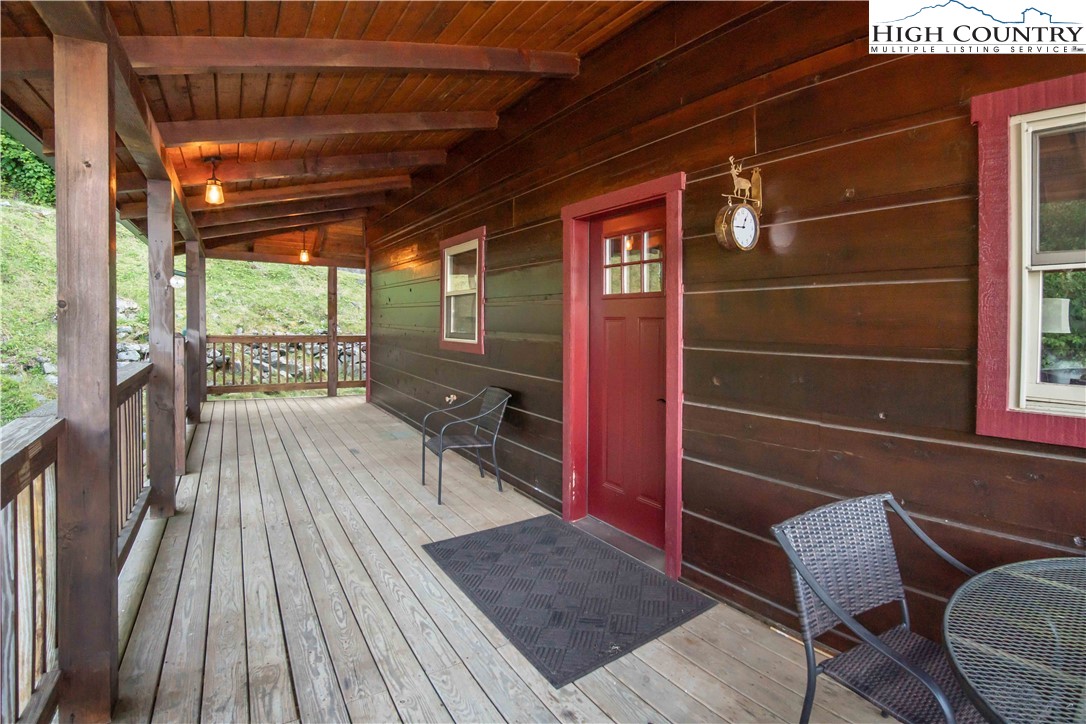 1407 Almost Heaven Road Boone, NC 28607 - Photo 3 of 32