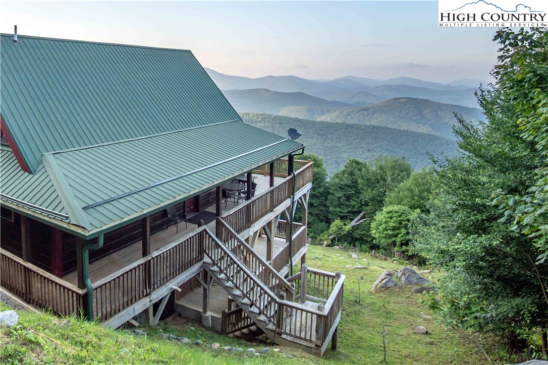1407 Almost Heaven Road Boone, NC 28607 - Photo 31 of 32