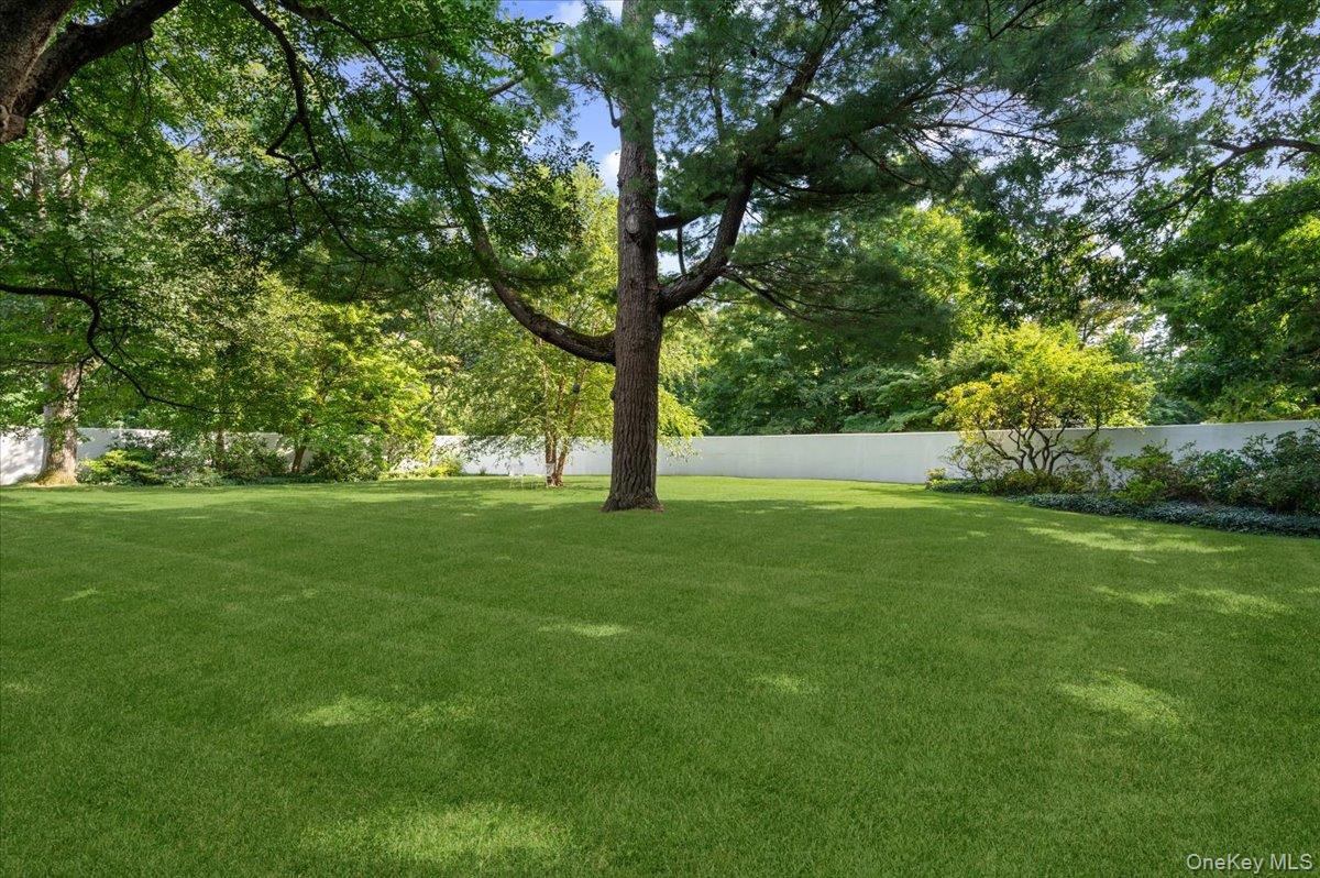 347 Duck Pond Road Locust Valley, NY 11560 - Photo 43 of 49 Gallery Image 43