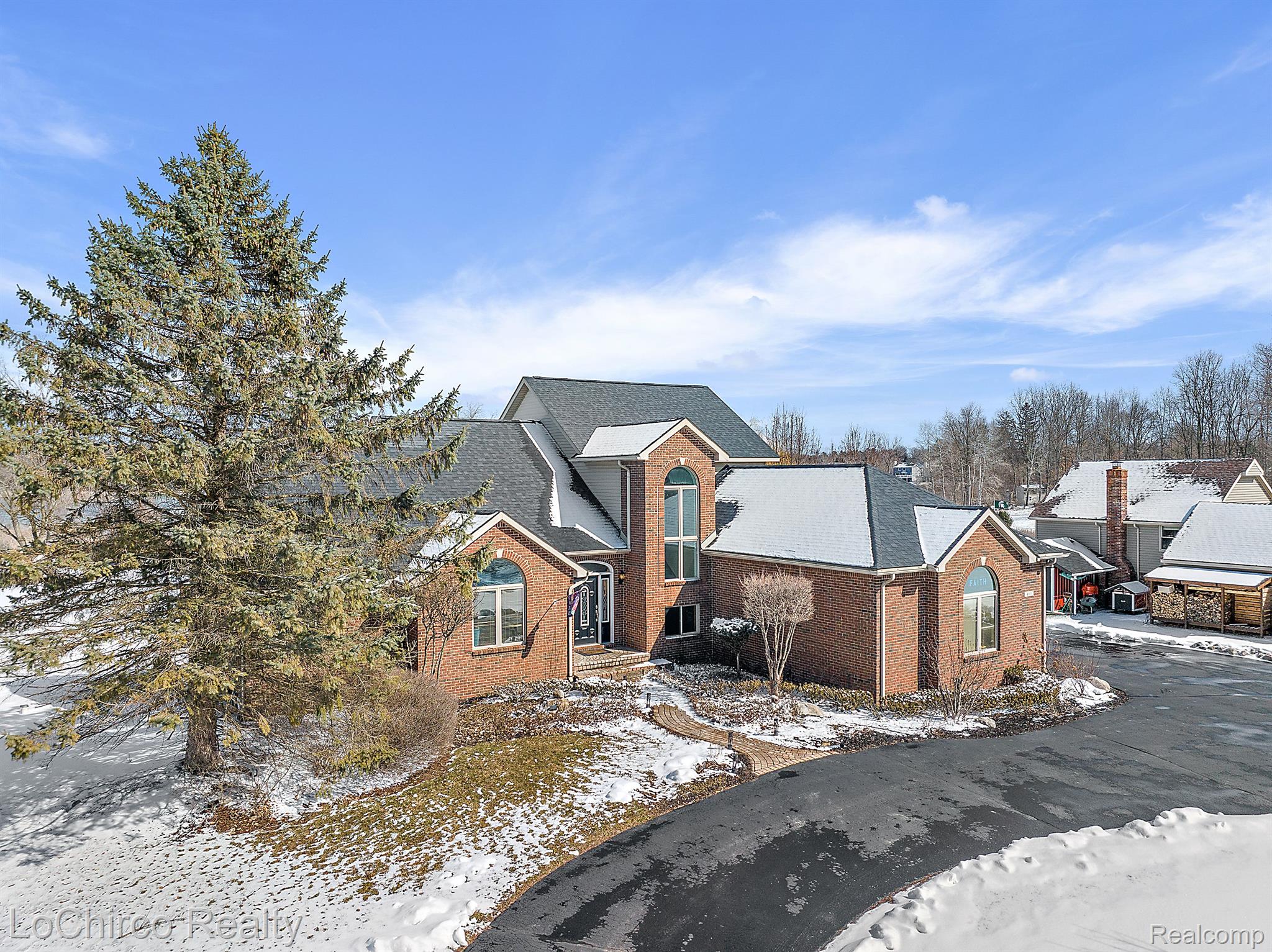 490 West Drahner Road Oxford, MI 48371 - Photo 2 of 65 Gallery Image 2