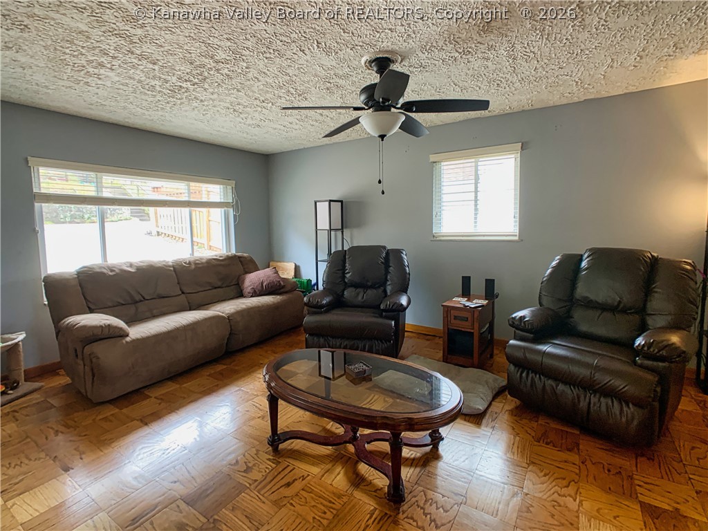 1205 Larchwood Road Charleston, WV 25314 - Photo 9 of 48 Gallery Image 9