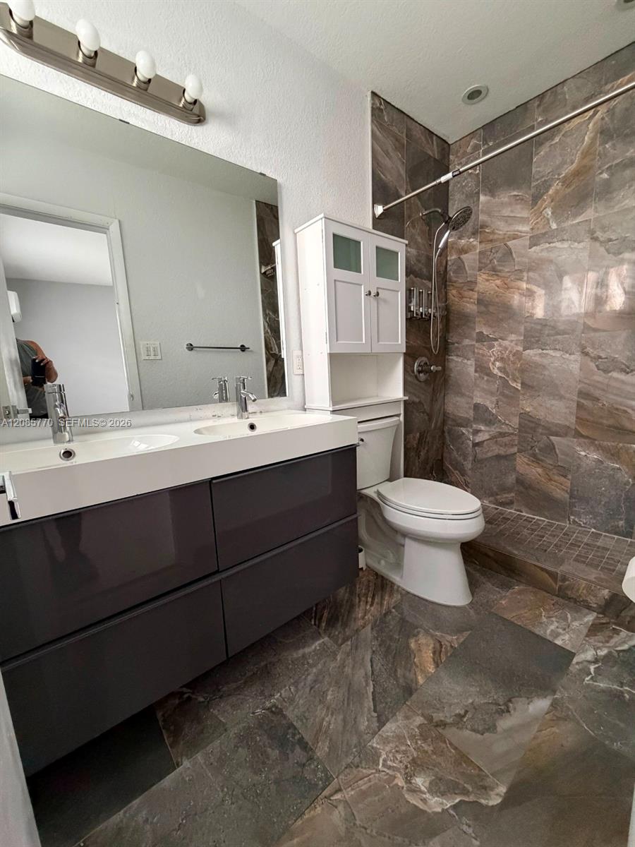 630 Southwest 46th Avenue Miami, FL 33134 - Photo 12 of 17 Gallery Image 12