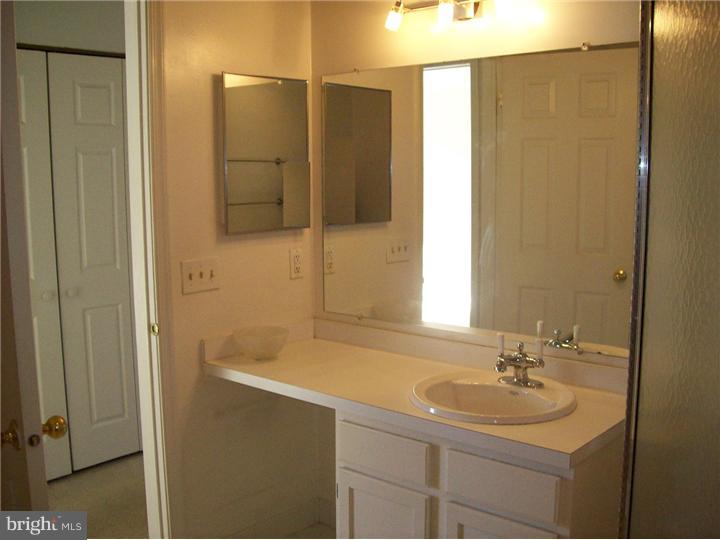 2316 Foxmeadow Circle Royersford, PA 19468 - Photo 10 of 19 Bathroom