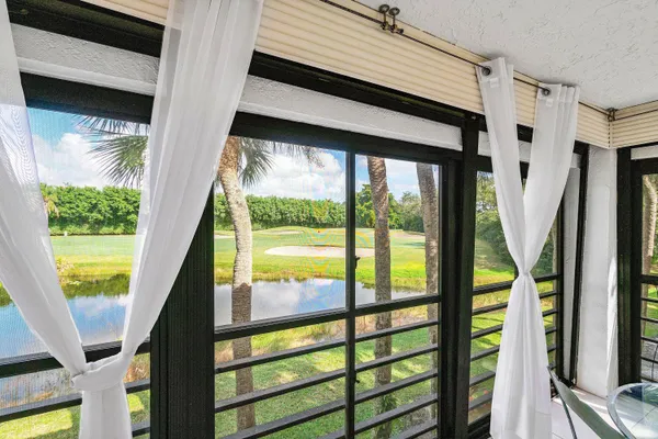 $4,000 | 6446 Aspen Glen Circle, Boynton Beach, FL 33437