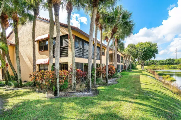 $4,000 | 6446 Aspen Glen Circle, Boynton Beach, FL 33437