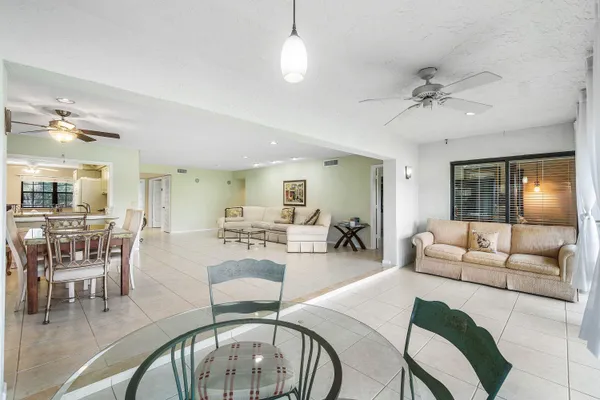 $4,000 | 6446 Aspen Glen Circle, Boynton Beach, FL 33437