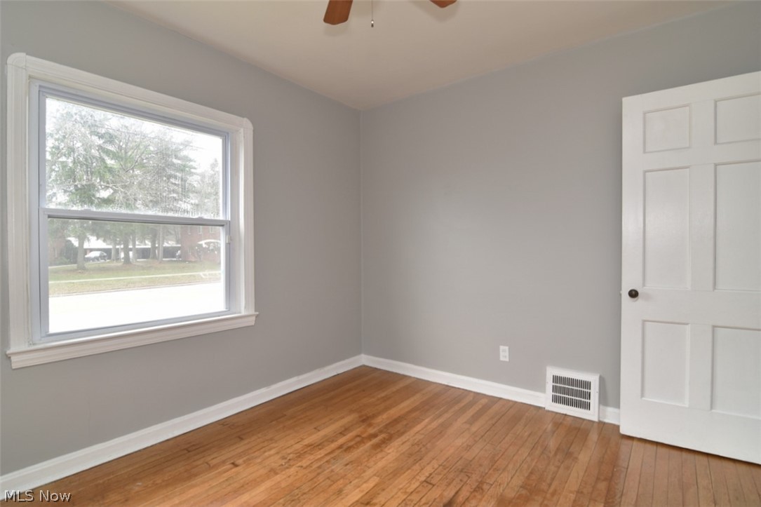 849 South Green Road South Euclid, OH 44121 - Photo 6 of 25