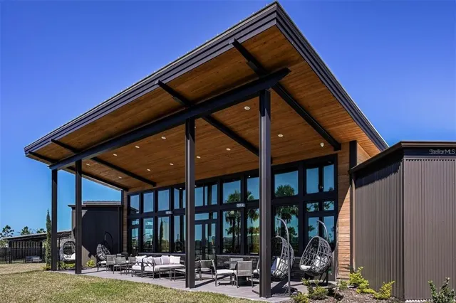 a view of house with a outdoor space