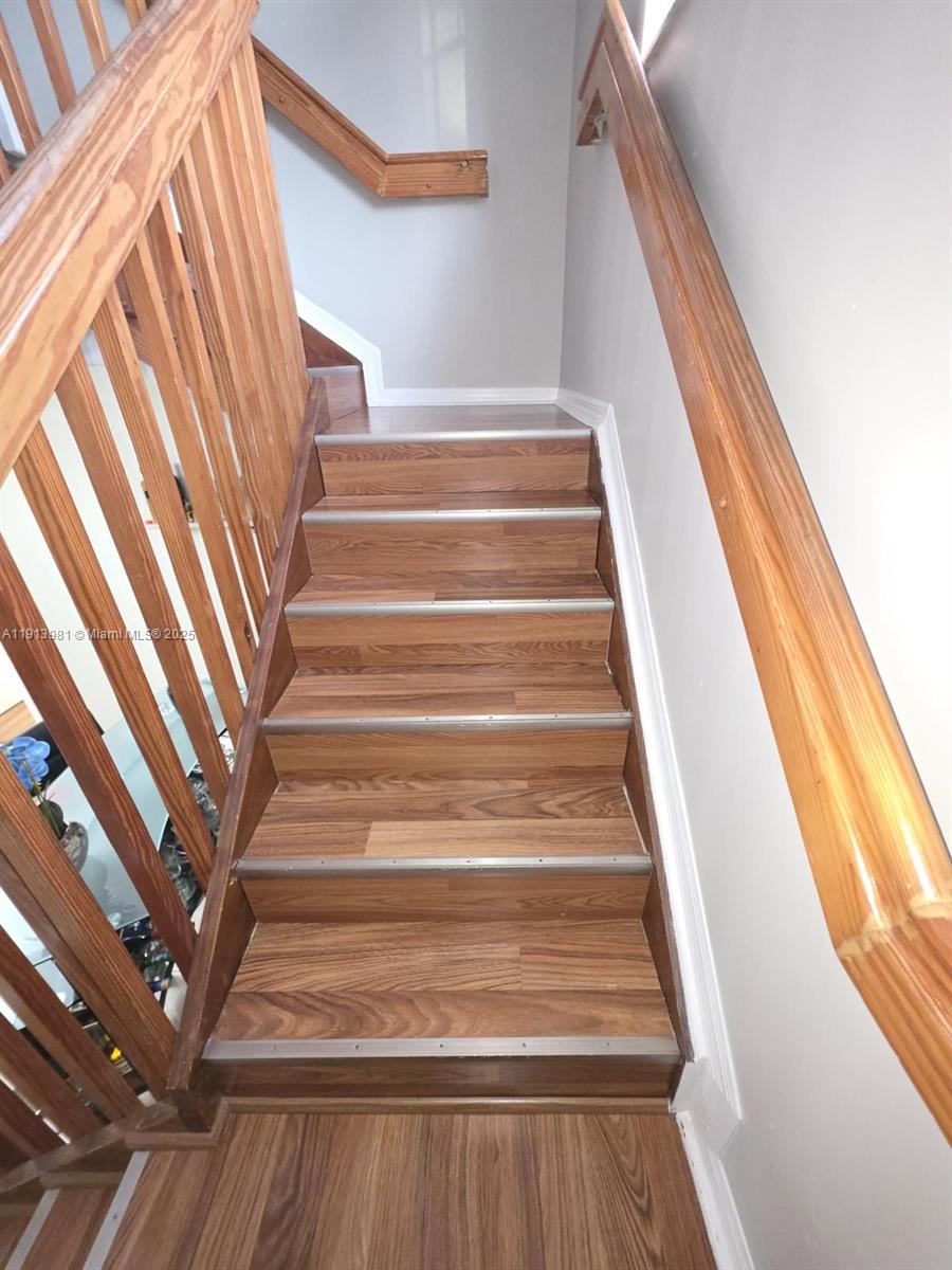 15871 Southwest 86th Terrace Miami, FL 33193 - Photo 16 of 30 a view of entryway