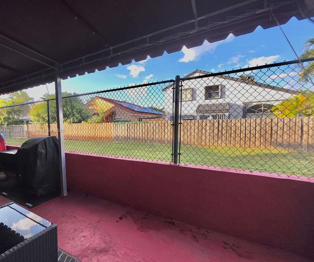 15871 Southwest 86th Terrace Miami, FL 33193 - Photo 29 of 30