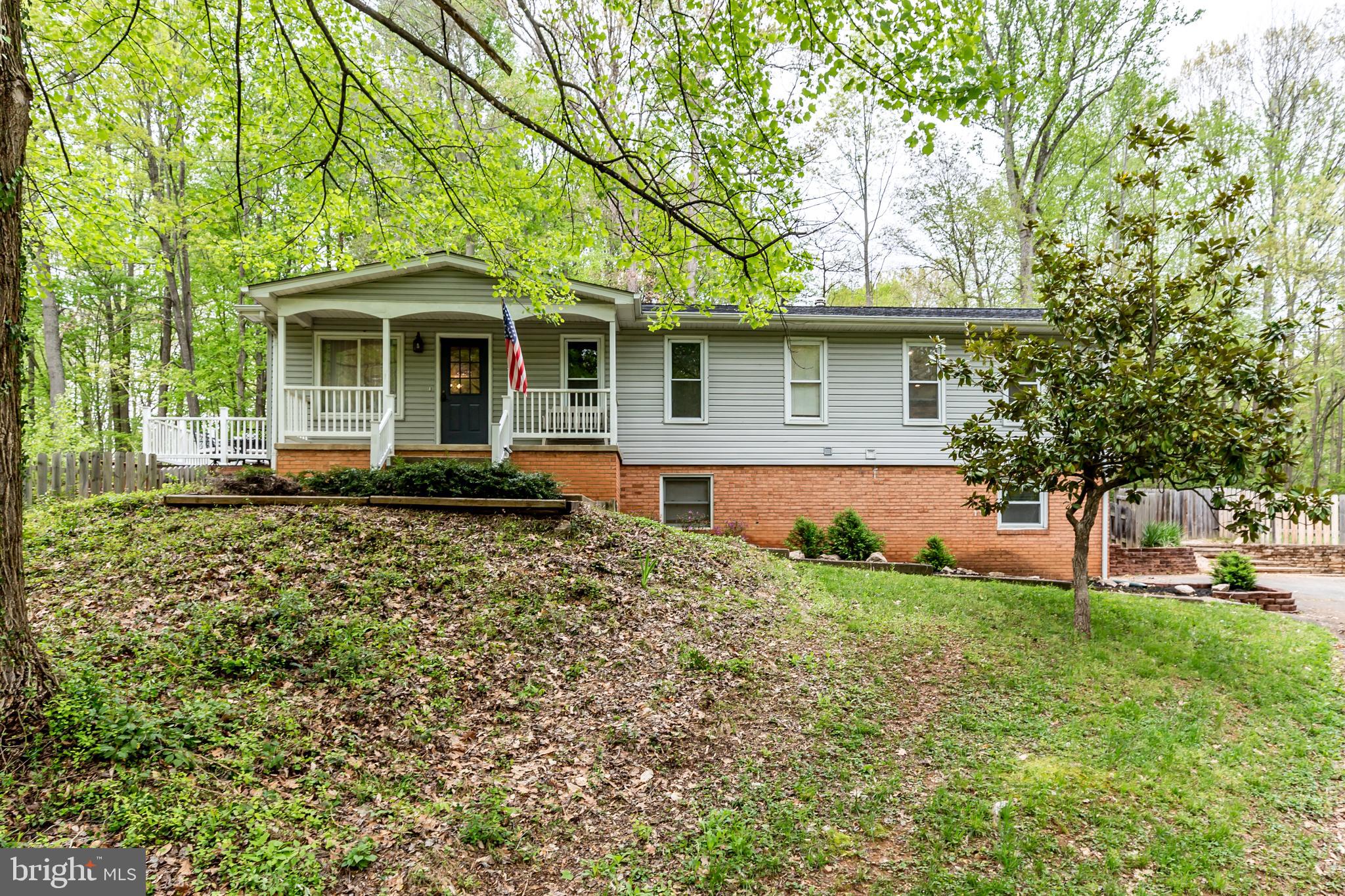 12503 Purcell Road Manassas, VA 20112 - Photo 2 of 46 Inviting front elevation with brick and siding