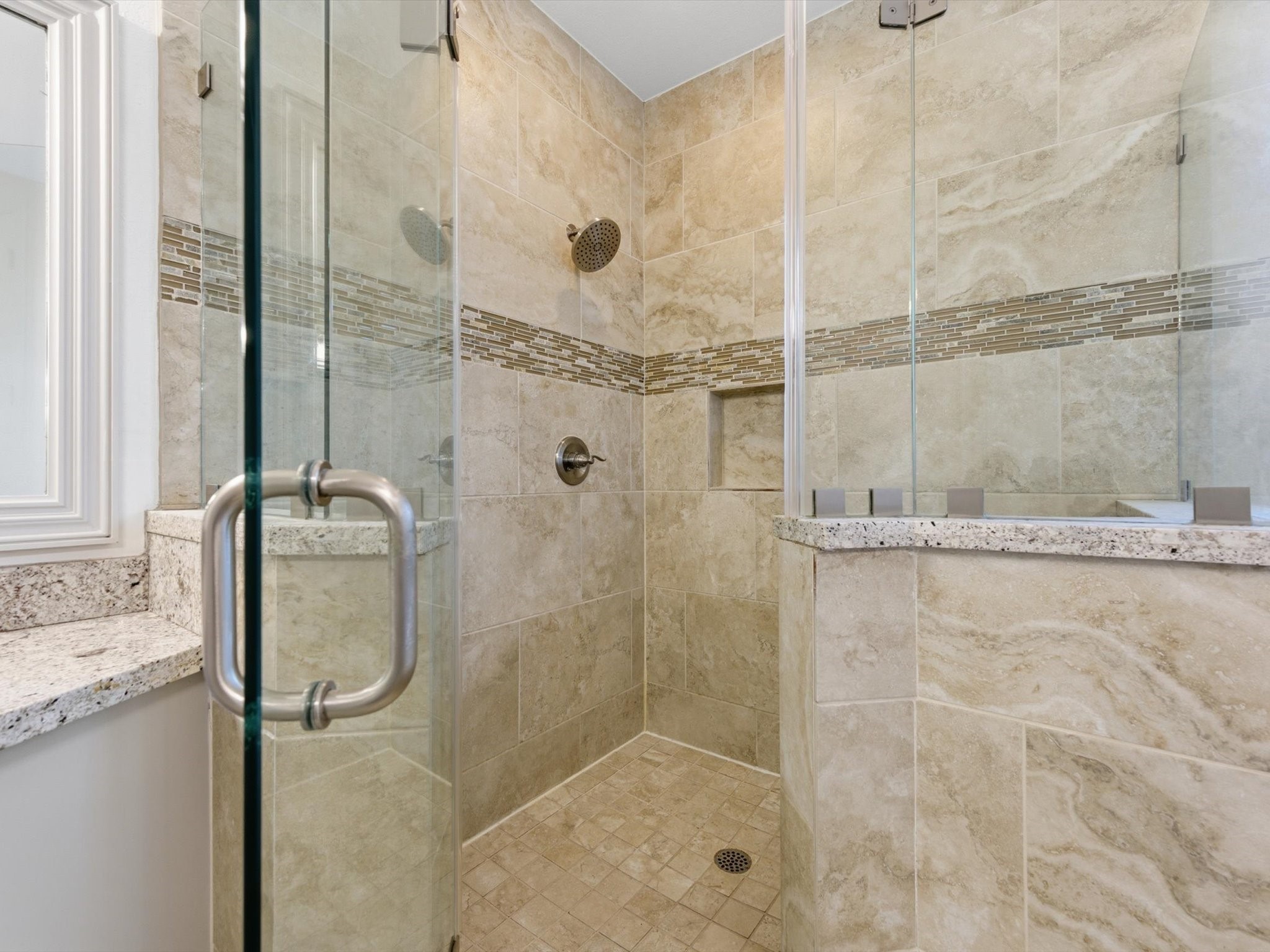 6109 Stillman Street Houston, TX 77007 - Photo 17 of 28 a bathroom with a shower