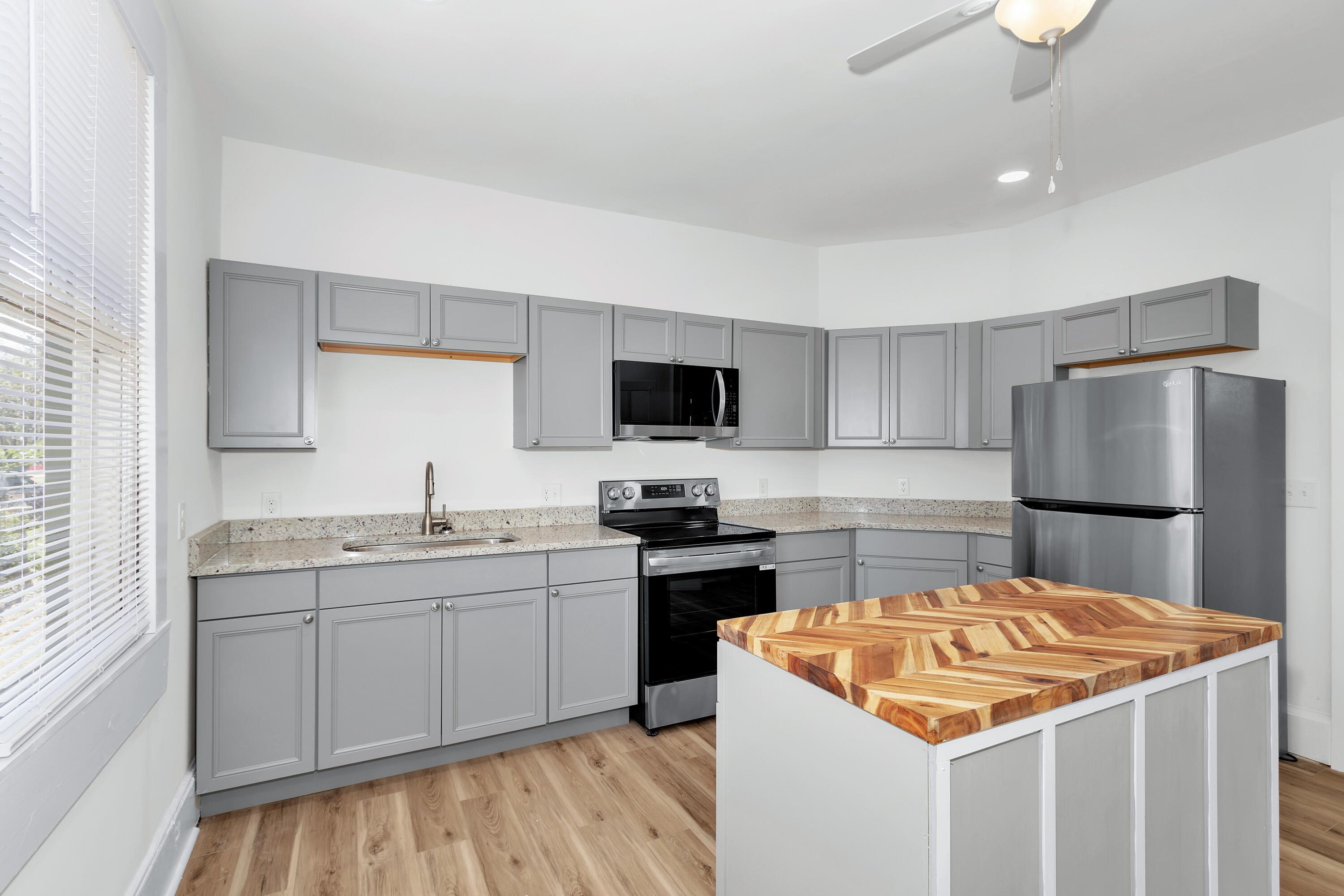 114 Ellis Street Augusta, GA 30901 - Photo 12 of 39 Ellis St, 114, Interior-3