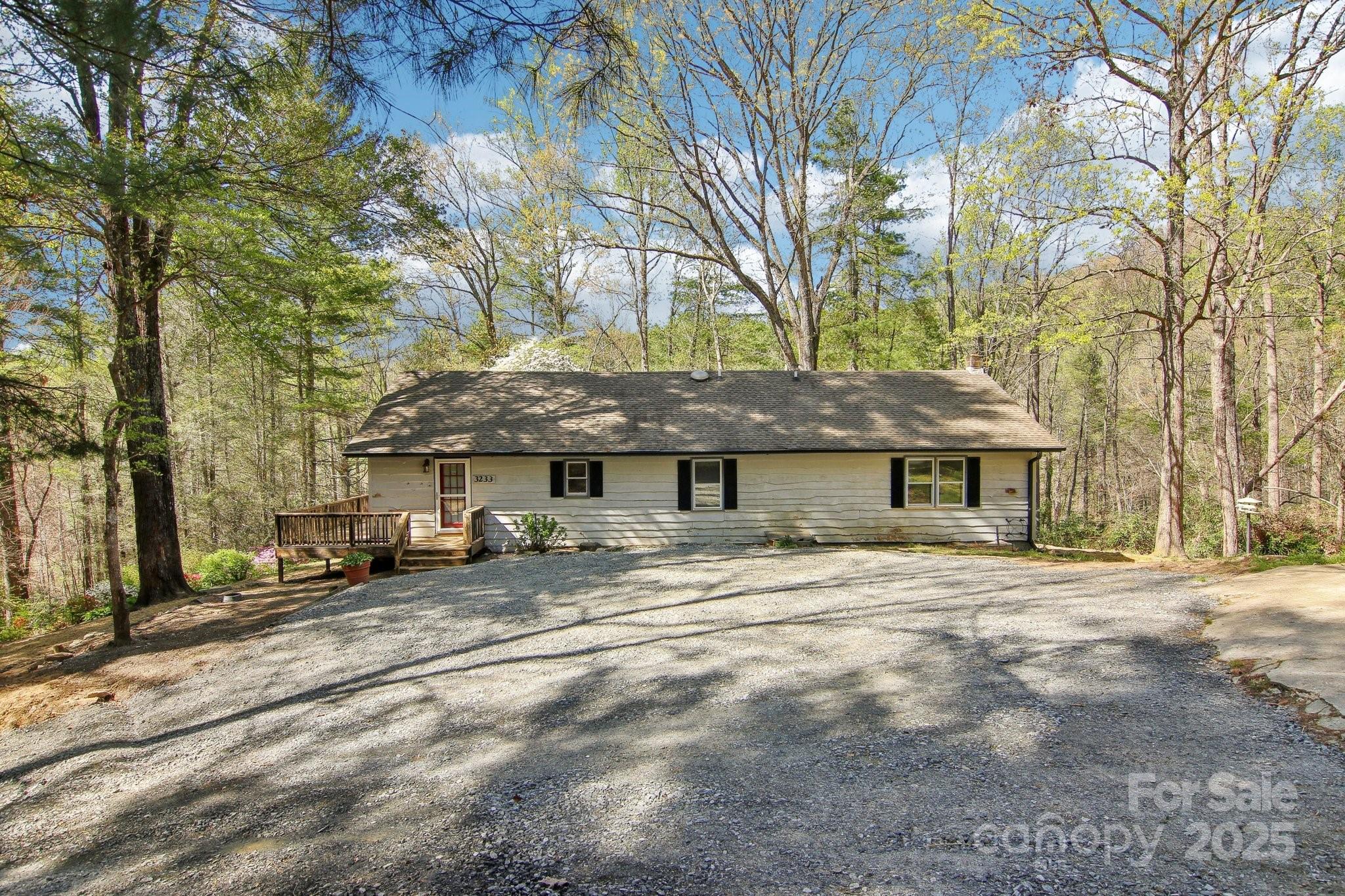3233 Hebron Road Hendersonville, NC 28739 - Photo 2 of 47 Gallery Image 2