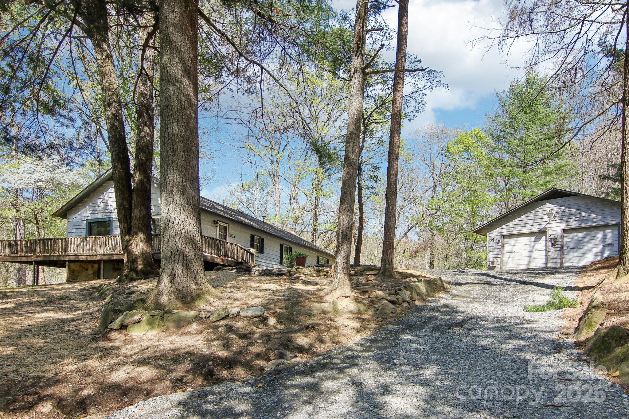 3233 Hebron Road Hendersonville, NC 28739 - Photo 3 of 47 Gallery Image 3