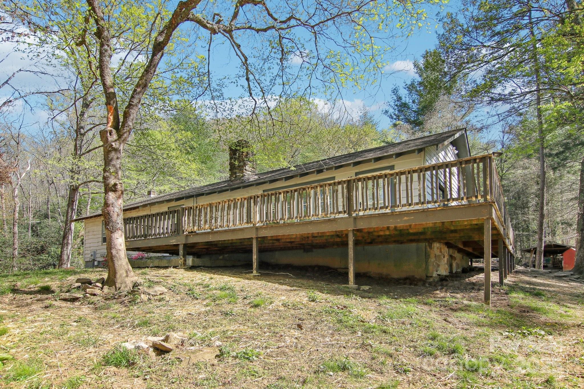 3233 Hebron Road Hendersonville, NC 28739 - Photo 8 of 47 Gallery Image 8